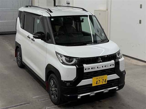 Mitsubishi Delica 2024