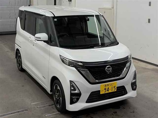 Nissan Roox 2021