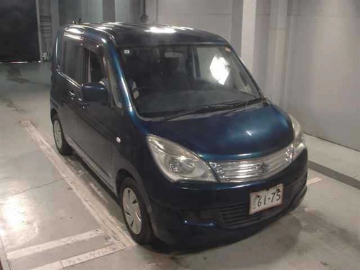 Suzuki Solio 2013