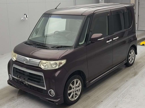 Daihatsu Tanto 2011