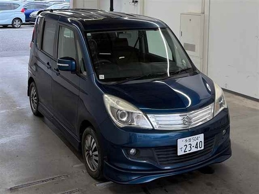 Suzuki Solio 2011