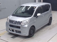 Daihatsu Move 2016