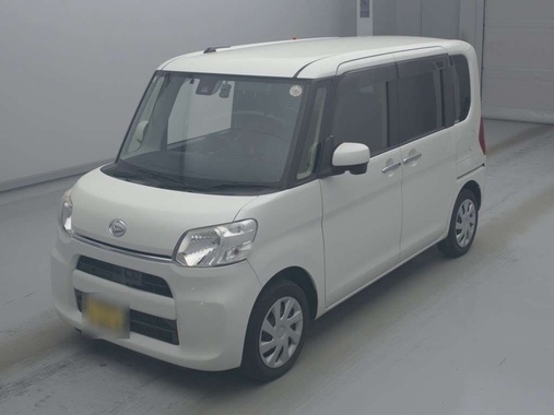 Daihatsu Tanto 2015