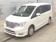 Nissan Serena 2015