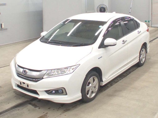 Honda Grace 2015