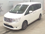 Nissan Serena 2015