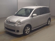 Toyota Sienta 2007