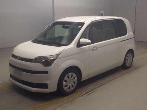 Toyota Spade 2014