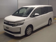 TOYOTA VOXY 2015