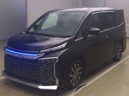 TOYOTA VOXY 2023