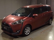 TOYOTA SIENTA 2016