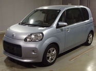 TOYOTA PORTE 2013