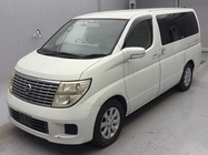 Nissan Elgrand 2005