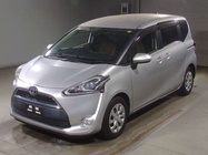 TOYOTA SIENTA 2016