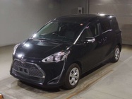 Toyota Sienta 2020