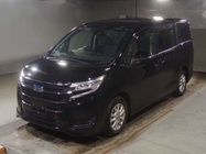 Toyota Noah 2021