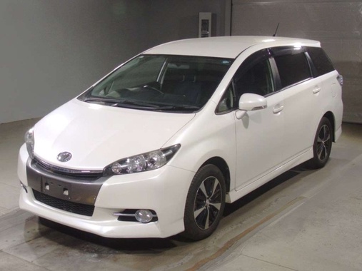 Toyota Wish 2013