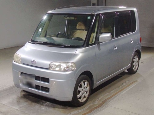 Daihatsu Tanto 2005