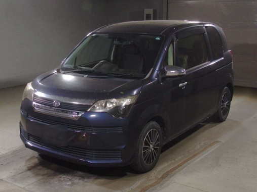 Toyota Spade 2013