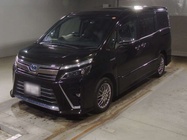 Toyota Voxy 2018