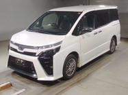 Toyota Voxy 2021