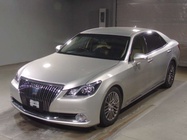 Toyota Crown 2015
