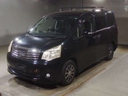 Toyota Noah 2013