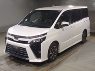 Toyota Voxy 2017