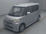 Daihatsu Tanto 2013