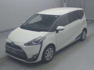 Toyota Sienta 2018