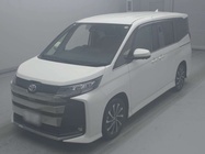 Toyota Noah 2023