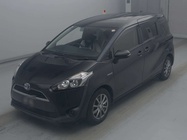 Toyota Sienta 2016