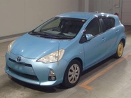 TOYOTA AQUA 2013