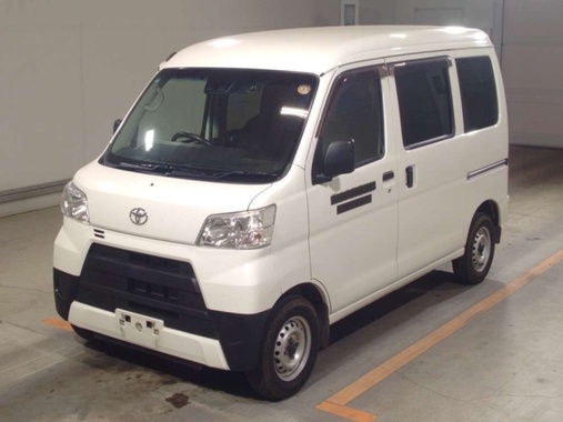 Toyota Pixis 2019