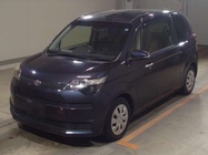 Toyota Spade 2015