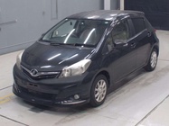 Toyota Vitz 2013
