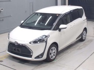 Toyota Sienta 2021