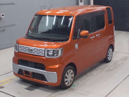 Daihatsu Wake 2015