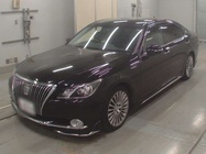 Toyota Crown 2015