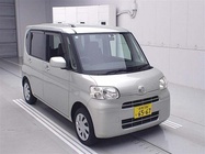 DAIHATSU TANTO 2013