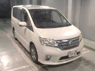 Nissan Serena 2011