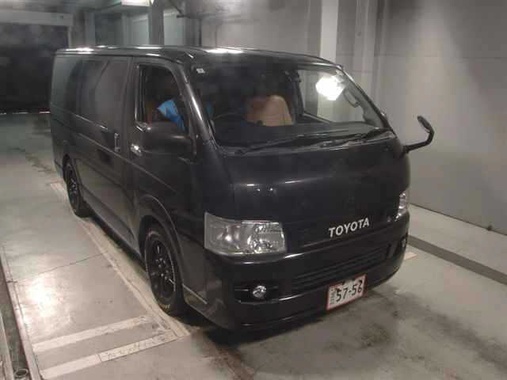 Toyota Regius 2005