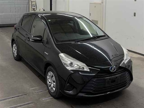 Toyota Vitz 2017