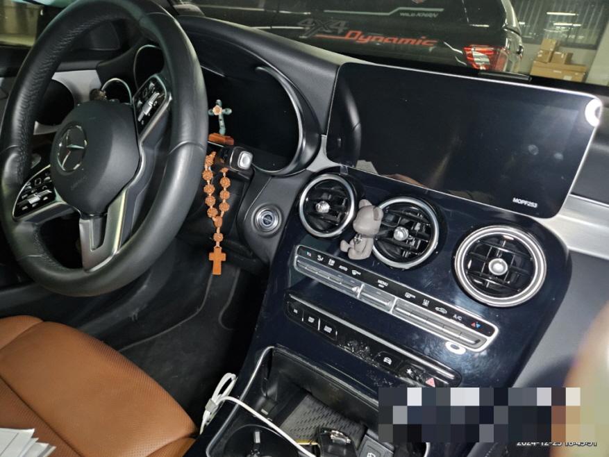 Mercedes GLC300 e
