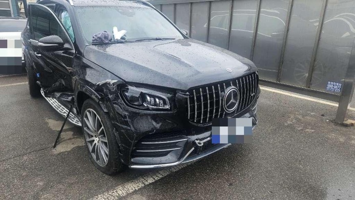 Mercedes GLS580 2020