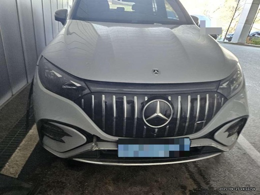 Mercedes EQE500 2023