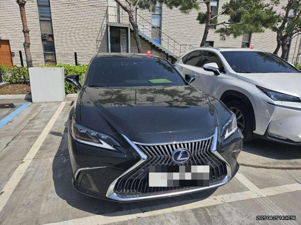 Lexus ES300h