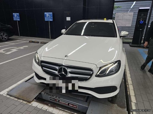 Mercedes E300 2019