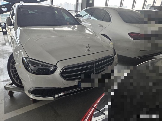 Mercedes-Benz E250 2022