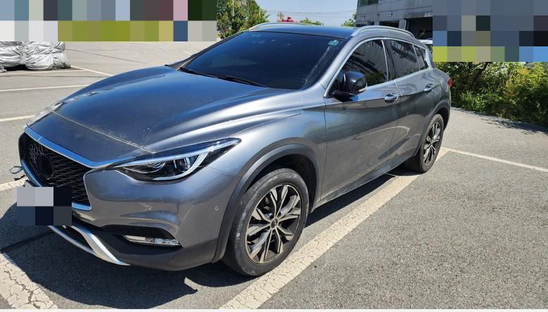 Infiniti QX30